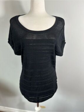 NWT Black Lightweight Knit Scoop Neck Top Size L
